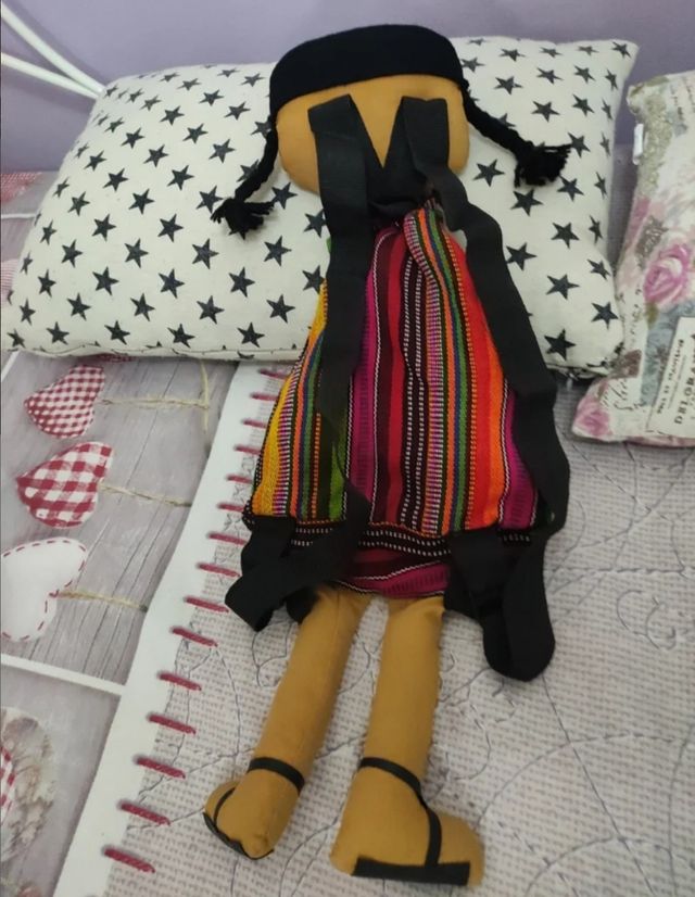 Mochila artesanal muñeca