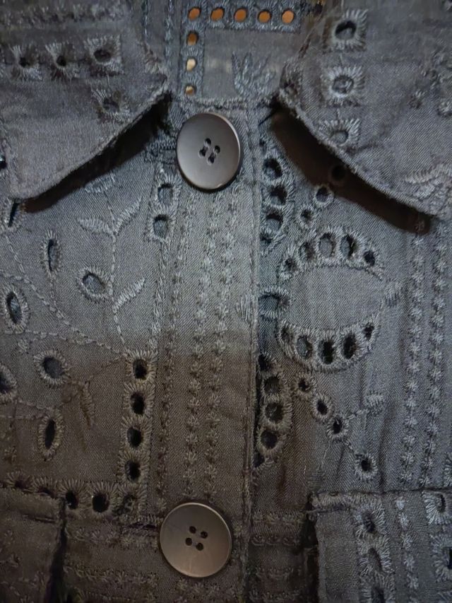 Tipo americana con "calados"