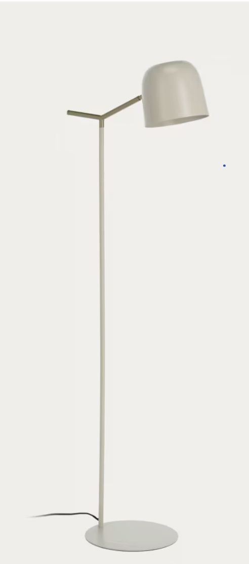 Lámpara de pie KaveHome. Mitad de precio!!