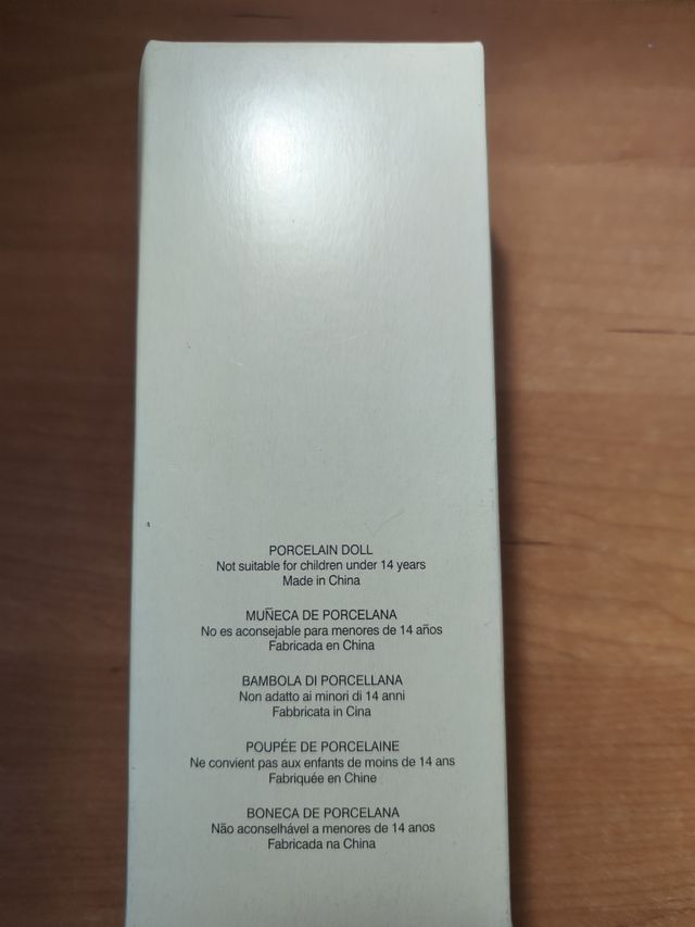 Muñeca Porcelana. Nueva.