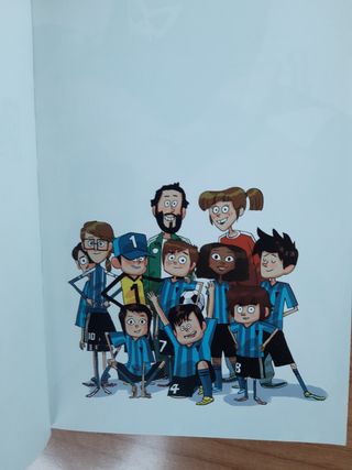 Los Futbolísimos 1: El misterio de los árbitros dormidos (Spanish Edition)