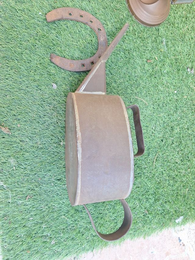 Lote aceitera, faro de petróleo + regalo