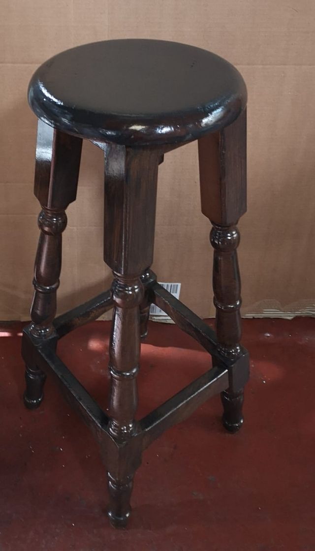 Taburetes restaurante madera