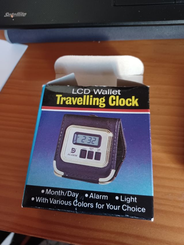 Reloj despertador viaje
