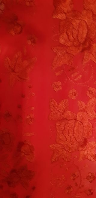 Mantón de manila rojo guinda