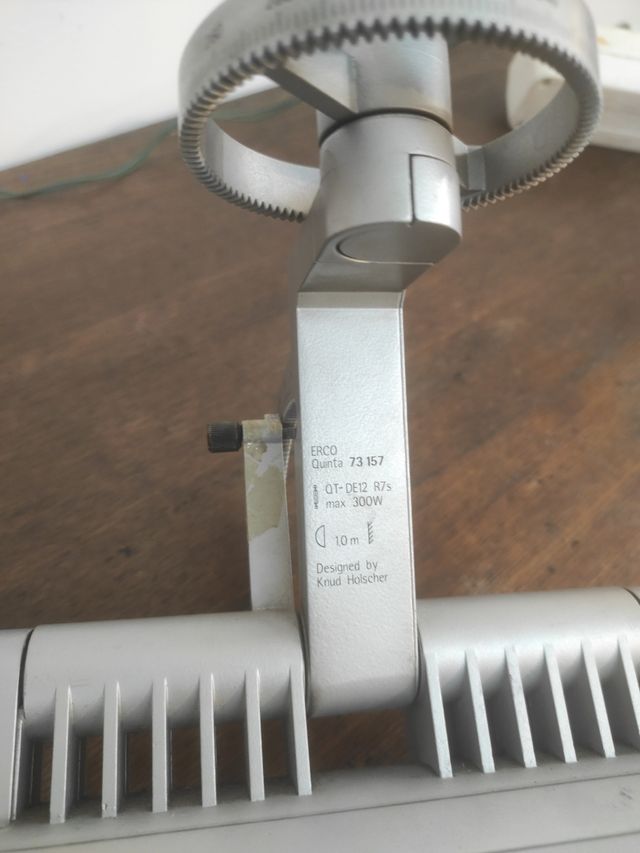 Foco halógeno marca ERCO