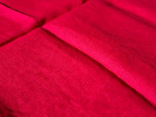 Coppia di asciugamani in lino rosso