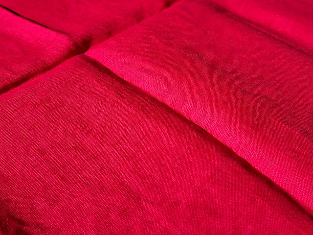 Coppia di asciugamani in lino rosso