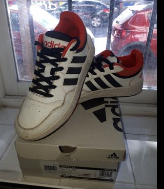 Zapatillas baloncesto Adidas Hoops 3.0K 36,5
