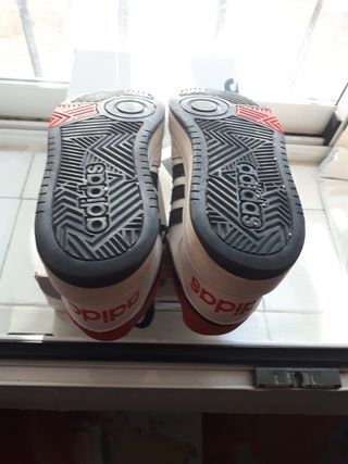 Zapatillas baloncesto Adidas Hoops 3.0K 36,5