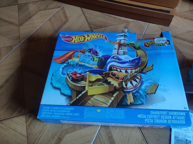 Pista tiburón Hot Wheels