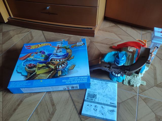 Pista tiburón Hot Wheels