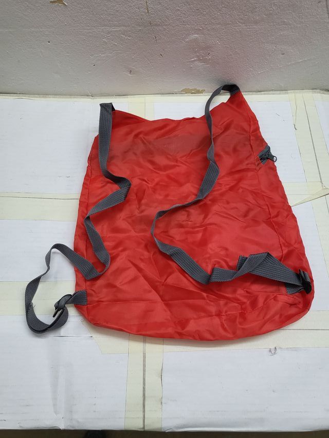 Mochila roja