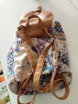 Mochila tela y cuero 