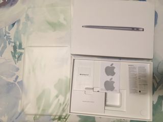 caja Macbook Air ultimo modelo