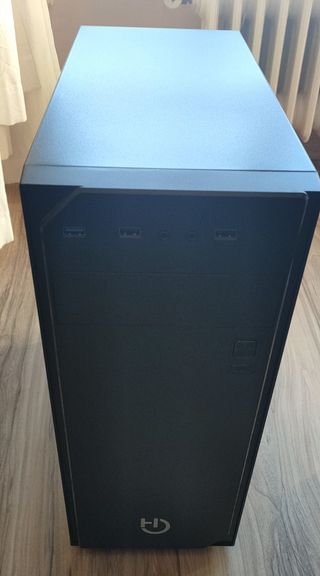 Intel Xeon 2,4ghz. Ram 16 gb. Disco Nvme 240
