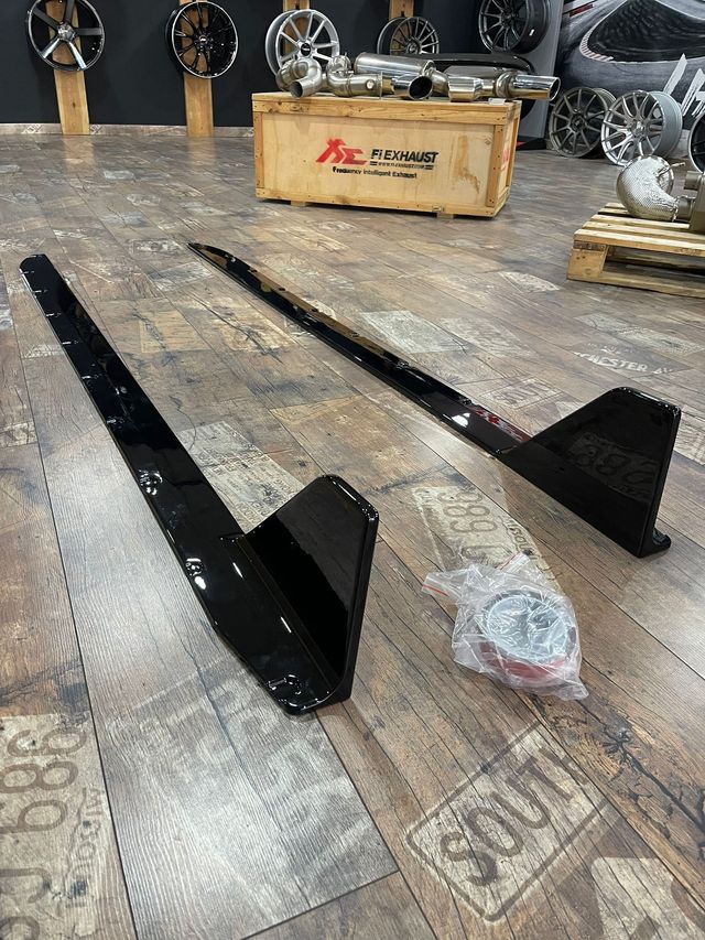 Taloneras Negro Brillante BMW M3 / M4 G80 G81 G82