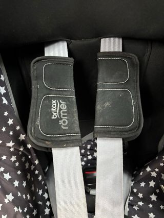 Britax Romer Dualfix isize con funda