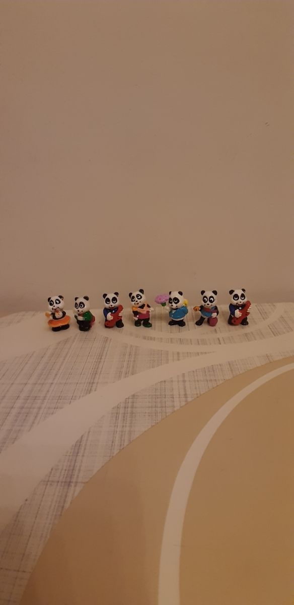 Set n. 7 sorpresine Kinder - Panda party