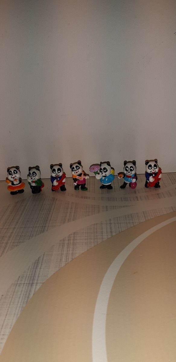 Set n. 7 sorpresine Kinder - Panda party