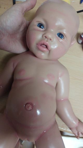 Reborn de silicona niña  de 45 cm
