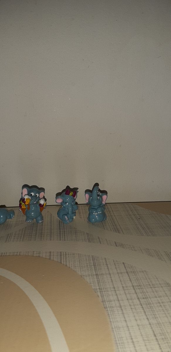 Set n. 9 sorpresine Kinder- Elefanti -