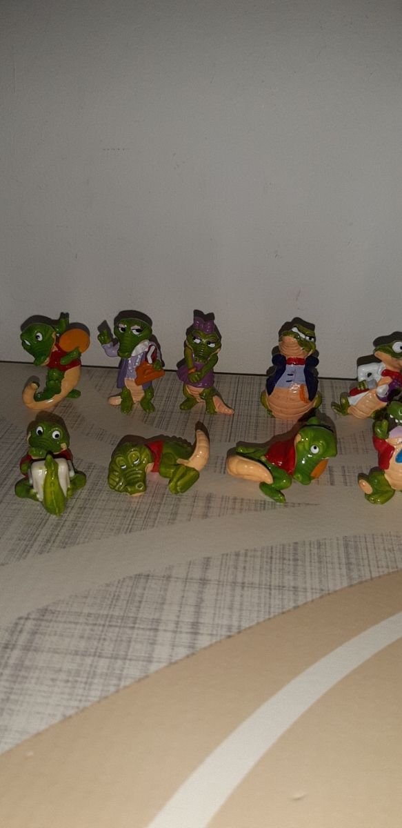 Set n. 19 sorpresine Kinder- Coccodritti