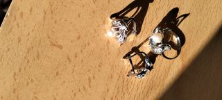 Set de pendientes y anillo con perla