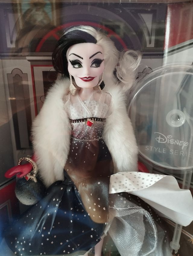 Nuova BAMBOLA CRUELA DE VIL