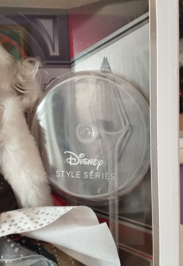 Nuova BAMBOLA CRUELA DE VIL