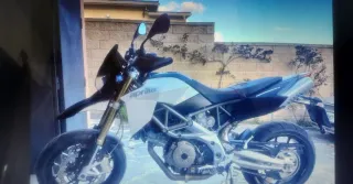 Moto Aprilia Dorsoduro