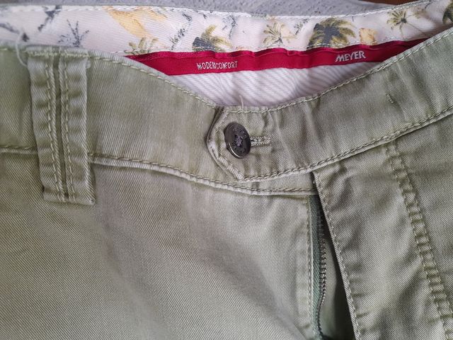 Pantalón verde de Meyer