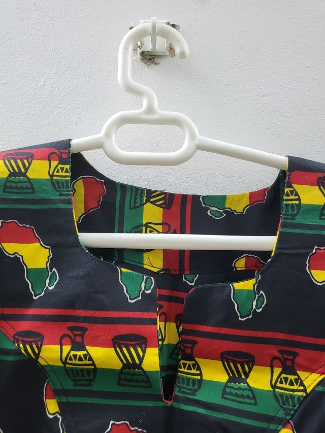 Camiseta africana