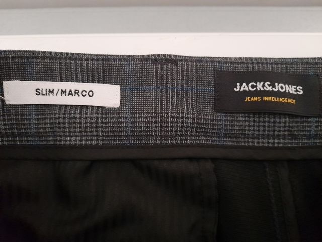 Pantalón slim a cuadros Jack & Jones