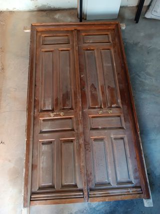 Puerta Madera Buen estado.