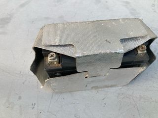 Tapa bateria y protector aislante YAMAHA XJ6