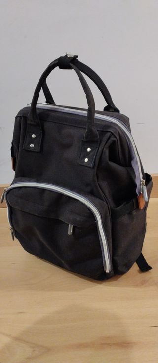 Mochila pañales y biberones marca Wemk