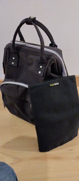 Mochila pañales y biberones marca Wemk