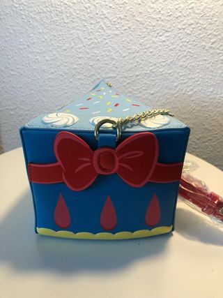 Bolso porcion de tarta princesas loungefly