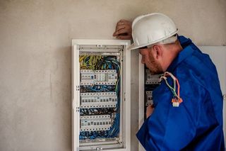Electricista fontanero vic osona 