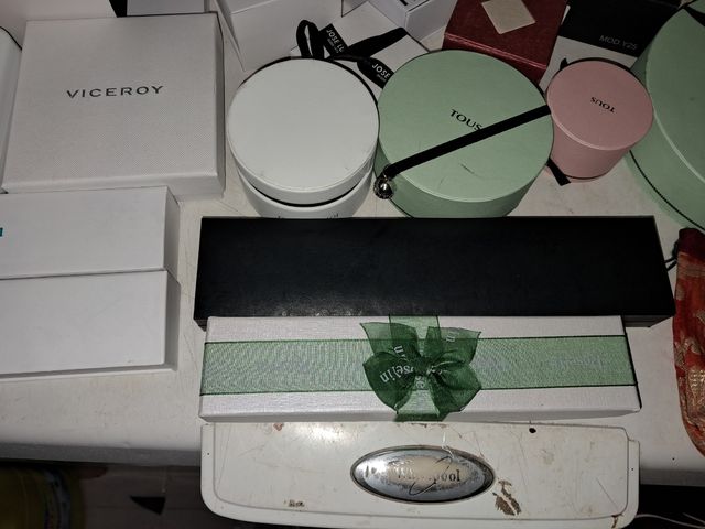 TOUS,PANDORA, SWAROSKI GUES VICEROI LOTUS ROSELIN