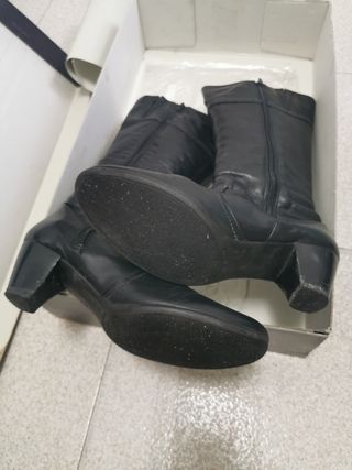 Botas altas de piel