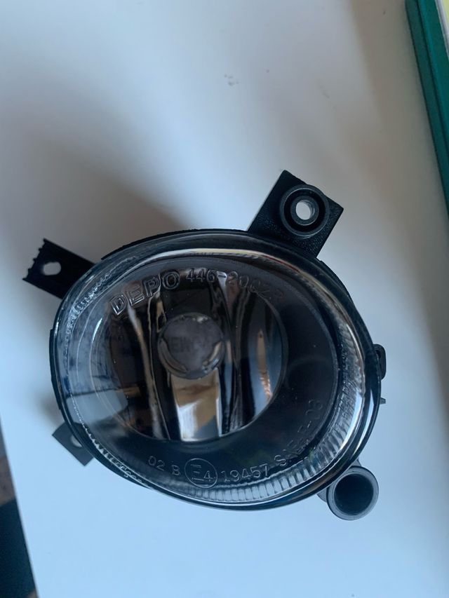 Faro antiniebla A3 2008 derecho 