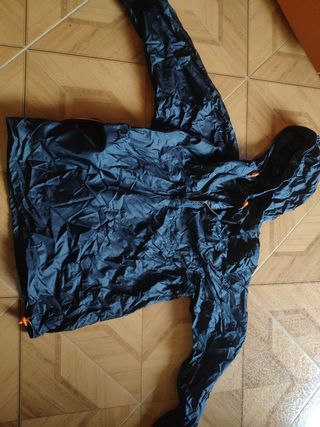 Chubasquero Quechua