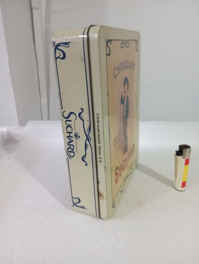 CAJA ANTIGUA DE PUBLICIDAD