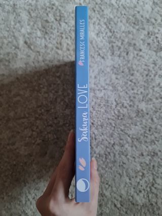 Sakura Love: Una historia de amor en Japón (Spanish Edition)