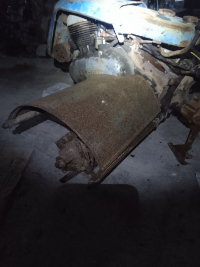 Mula gasolina la marca ALERVI