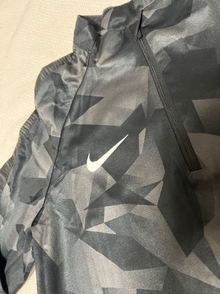 Sudadera de deporte nike impermeable 