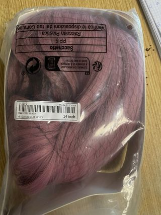 Peluca rosa longitud media con frequillo