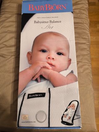 Hamaca Babybjorn y juguete